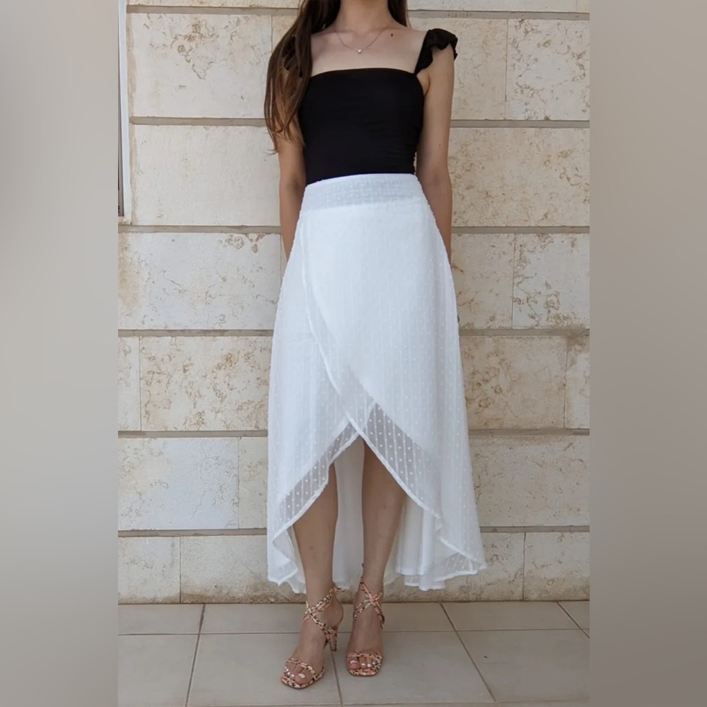 Lulu’s Love to Give Ivory Swiss Dot High-Low Skirt